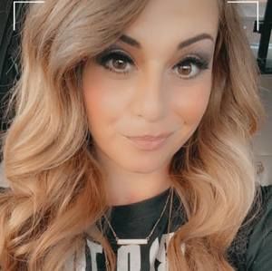 Meet your Posher, Vanessa